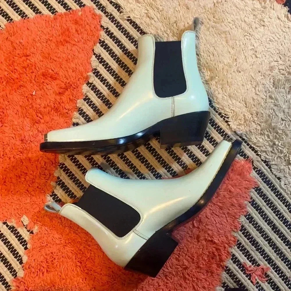 SOLD


CALVIN KLEIN 205W39NYC // unisex Chris Leather Chelsea Boots In Green